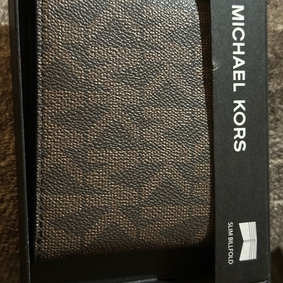 Michael Kors Brown Wallet - Picture 1 of 2